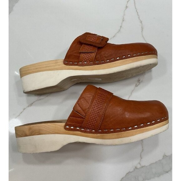 Kelsi Dagger Brooklyn Carve Flat Clog Mules Tan Size 7.5 - Picture 4 of 8